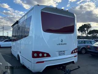 2018 Mercedes-Benz Sprinter Chassis with VIN WDAPF4CC6J9754059, listed as a Copart auction lot 78549764 with 25,508 mi miles and Salvage Title. Bid and sale history available at carsss.com. Image 3.