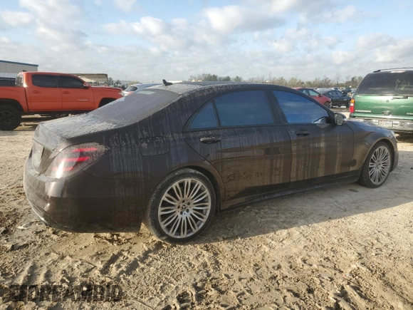 2018 Mercedes-Benz S 560 with VIN WDDUG8GB5JA345786, listed as a Copart auction lot 48337875 with 108,723 mi miles and Salvage Title. Bid and sale history available at carsss.com. Image 3.