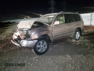 2005 Toyota Land Cruiser with VIN JTEHT05J652072565, listed as a Copart auction lot 82820964 with 0 mi miles and Salvage Title. Bid and sale history available at carsss.com. Image 1.