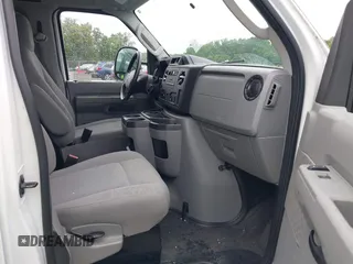 2014 Ford Econoline Cargo Commercial z VIN 1FTNE1EW2EDA90777, wystawiony jako IAAI lot #42347574 z przebiegiem 94 268 mil mil oraz . Historia ofert i sprzedaży dostępna na DreamBid. Obrazek 5.