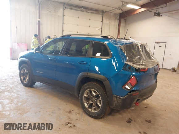 2019 Jeep Cherokee Trailhawk with VIN 1C4PJMBX4KD389637, listed as a IAAI auction lot 41740750 with 46,695 mi miles and . Bid and sale history available at DreamBid. Image 3.