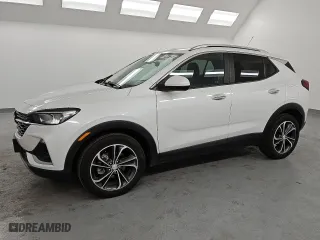 2021 Buick Encore GX Select with VIN KL4MMDSL5MB161629, listed as a Copart auction lot 52447735 with 105,961 mi miles and Clean Title. Bid and sale history available at carsss.com. Image 1.