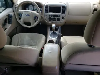 2006 Ford Escape XLT with VIN 1FMYU03Z46KD02983, listed as a Copart auction lot 74521394 with 357,594 mi miles and Salvage Title. Bid and sale history available at carsss.com. Image 8.