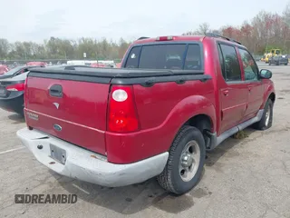 2005 Ford Explorer Sport Trac XLS z VIN 1FMZU77K75UA64821, wystawiony jako IAAI lot #42130275 z przebiegiem 144 888 mil mil oraz . Historia ofert i sprzedaży dostępna na DreamBid. Obrazek 4.