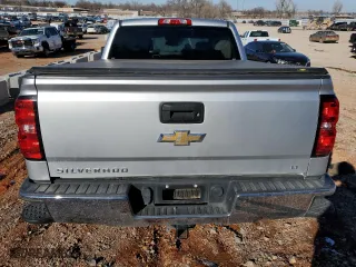 2018 Chevrolet Silverado 1500 LT with VIN 3GCUKREC4JG298407, listed as a Copart auction lot 89132105 with 0 mi miles and Salvage Title. Bid and sale history available at carsss.com. Image 6.