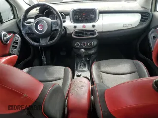 2016 FIAT 500X Easy z VIN ZFBCFYBT8GP370411, wystawiony jako Copart lot #54618035 z przebiegiem 273 393 mil mil oraz Czysty tytuł • Clean title. Historia ofert i sprzedaży dostępna na DreamBid. Obrazek 8.