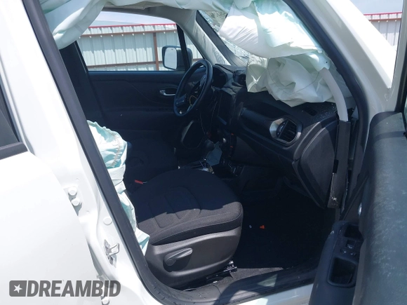 2022 Jeep Renegade Latitude with VIN ZACNJDB11NPN44179, listed as a IAAI auction lot 42523206 with 29,966 mi miles and . Bid and sale history available at DreamBid. Image 5.