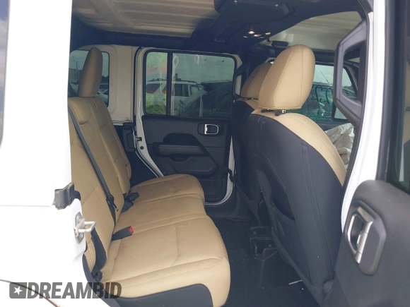 2020 Jeep Wrangler Unlimited Sahara High Altitude z VIN 1C4HJXEG2LW265227, wystawiony jako IAAI lot #42270274 z przebiegiem 77 534 mil mil oraz . Historia ofert i sprzedaży dostępna na DreamBid. Obrazek 8.