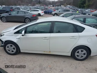2011 Toyota Prius I with VIN JTDKN3DU4B0320191, listed as a IAAI auction lot 42001220 with 195,180 mi miles. Bid and sale history available at carsss.com. Image 15.