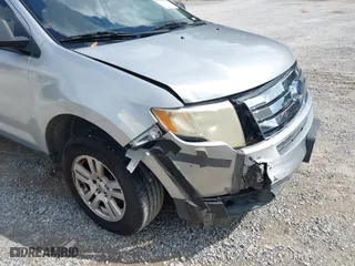 2010 Ford Edge SE with VIN 2FMDK3GC4ABB25608, listed as a IAAI auction lot 40388620 with 237,780 mi miles. Bid and sale history available at carsss.com. Image 6.
