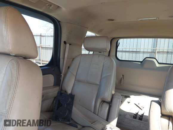 2008 GMC Yukon Denali z VIN 1GKFK63888J136525, wystawiony jako IAAI lot #41975399 z przebiegiem 210 624 mil mil oraz . Historia ofert i sprzedaży dostępna na DreamBid. Obrazek 8.