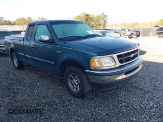 1997 Ford F-150 with VIN 1FTDX1728VND00843, listed as a IAAI auction lot 41773901 with 143,747 mi miles and . Bid and sale history available at DreamBid. Image 1.
