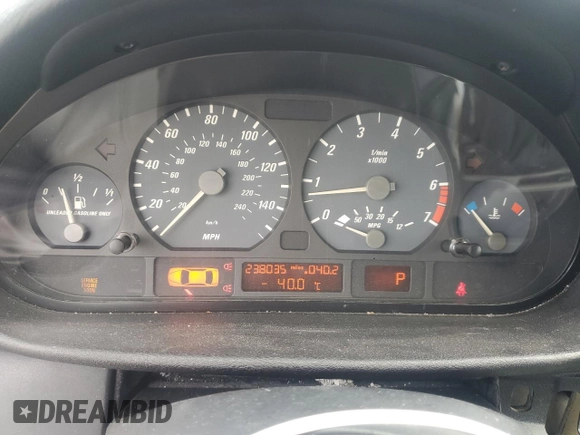 2002 BMW 3 Series 325Ci with VIN WBABS33402PG84108, listed as a Copart auction lot 88308915 with 238,035 mi miles and Non Repairable. Bid and sale history available at carsss.com. Image 9.