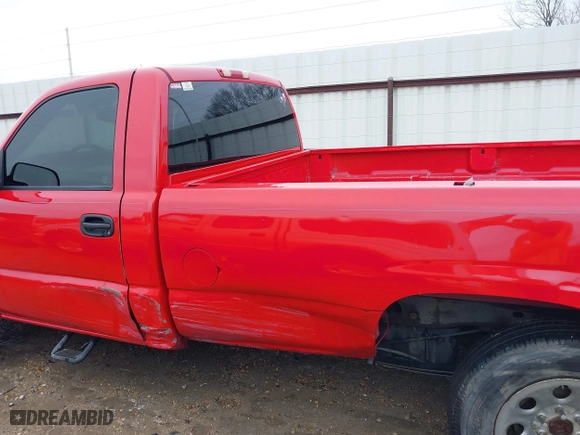 2006 Chevrolet Silverado 1500 Work Truck with VIN 3GCEC14X56G260456, listed as a IAAI auction lot 41631680 with 308,662 mi miles. Bid and sale history available at carsss.com. Image 15.