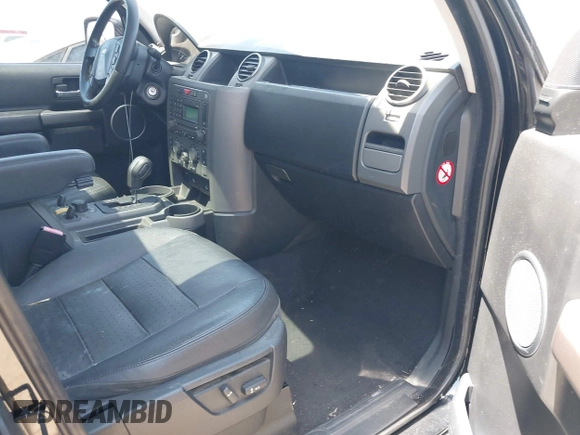 2005 Land Rover LR3 SE with VIN SALAD25485A320046, listed as a IAAI auction lot 42208465 with 237,725 mi miles and . Bid and sale history available at DreamBid. Image 5.