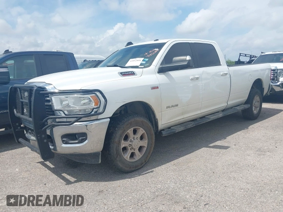 2019 Ram 2500 Big Horn with VIN 3C6UR5JJ6KG598077, listed as a IAAI auction lot 41852866 with 139,291 mi miles. Bid and sale history available at carsss.com. Image 17.
