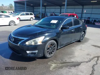 2014 Nissan Altima 2.5 with VIN 1N4AL3AP9EN375913, listed as a IAAI auction lot 41820544 with 201,850 mi miles. Bid and sale history available at carsss.com. Image 2.