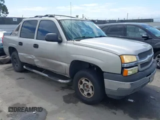 2005 Chevrolet Avalanche Z66 с VIN 3GNEC12Z55G212126, выставлен на аукционе IAAI как лот 42131762 с пробегом 251 884 миль миль и . История ставок и продаж доступна на DreamBid. Изображение 1.
