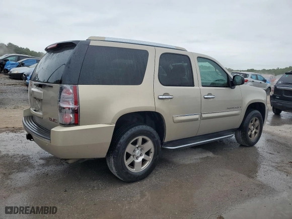 2007 GMC Yukon Denali with VIN 1GKFK63827J355690, listed as a Copart auction lot 69571854 with 136,055 mi miles and Salvage Title. Bid and sale history available at carsss.com. Image 3.