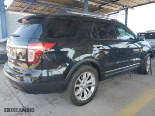 2015 Ford Explorer XLT with VIN 1FM5K7D82FGB01531, listed as a Copart auction lot 59362274 with 147,571 mi miles and Salvage Title. Bid and sale history available at carsss.com. Image 3.