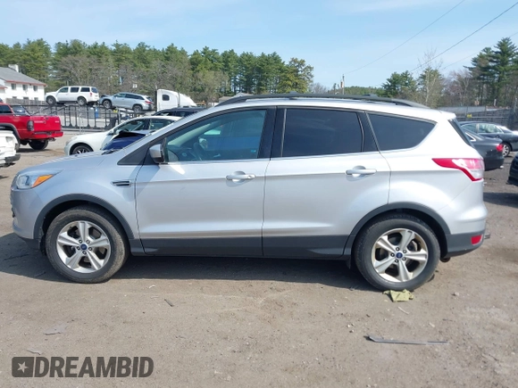 2016 Ford Escape SE z VIN 1FMCU9GXXGUB78201, wystawiony jako IAAI lot #42048676 z przebiegiem 139 144 mil mil oraz . Historia ofert i sprzedaży dostępna na DreamBid. Obrazek 14.