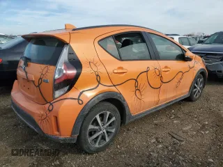 2018 Toyota Prius One with VIN JTDKDTB30J1605671, listed as a Copart auction lot 43071735 with 96,273 mi miles and Salvage Title. Bid and sale history available at DreamBid. Image 3.