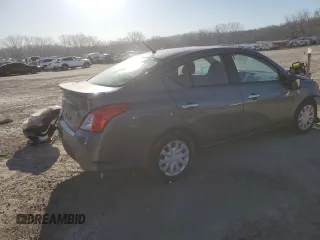 2016 Nissan Versa S z VIN 3N1CN7AP5GL869356, wystawiony jako Copart lot #48199605 z przebiegiem 87 875 mil mil oraz Szkoda całkowita • Salvage title. Historia ofert i sprzedaży dostępna na DreamBid. Obrazek 3.