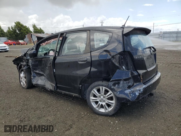 2009 Honda Fit Sport z VIN JHMGE88409S050001, wystawiony jako Copart lot #56575235 z przebiegiem Nie podano mil oraz Nie do naprawy • Non repairable. Historia ofert i sprzedaży dostępna na DreamBid. Obrazek 2.