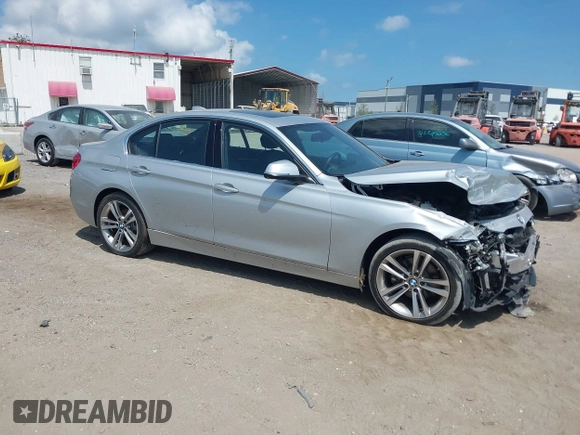 2016 BMW 3 Series 328i z VIN WBA8E9C56GK646297, wystawiony jako IAAI lot #42295893 z przebiegiem 80 134 mil mil oraz . Historia ofert i sprzedaży dostępna na DreamBid. Obrazek 1.