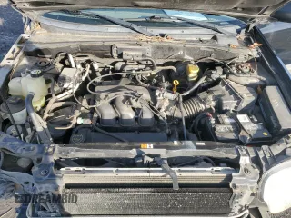 2001 Ford Escape XLS with VIN 1FMYU02101KE82516, listed as a Copart auction lot 46163255 with 190,989 mi miles and Salvage Title. Bid and sale history available at carsss.com. Image 12.