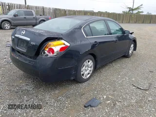 2009 Nissan Altima SL with VIN 1N4AL21E29N472255, listed as a IAAI auction lot 42054436 with 290,540 mi miles and . Bid and sale history available at carsss.com. Image 4.