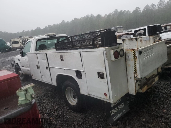 2002 Ford F-350 with VIN 1FDWF36F62EA33785, listed as a Copart auction lot 83114154 with 227,107 mi miles and Salvage title. Bid and sale history available at DreamBid. Image 2.