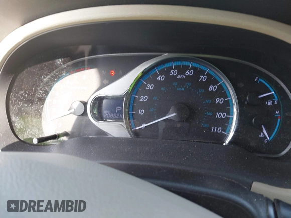 2011 Toyota Sienna XLE AAS with VIN 5TDYK3DC7BS008535, listed as a IAAI auction lot 42589645 with 208,624 mi miles and . Bid and sale history available at DreamBid. Image 7.