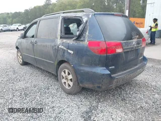 2004 Toyota Sienna CE with VIN 5TDZA23C04S085432, listed as a IAAI auction lot 41957426 with 273,480 mi miles. Bid and sale history available at carsss.com. Image 3.