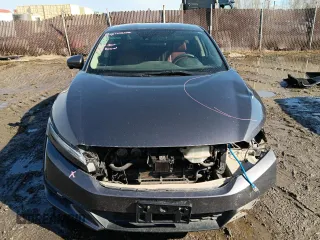 2018 Honda Clarity z VIN JHMZC5F11JC008070, wystawiony jako Copart lot #53681845 z przebiegiem 75 226 mil mil oraz Szkoda całkowita • Salvage title. Historia ofert i sprzedaży dostępna na DreamBid. Obrazek 5.