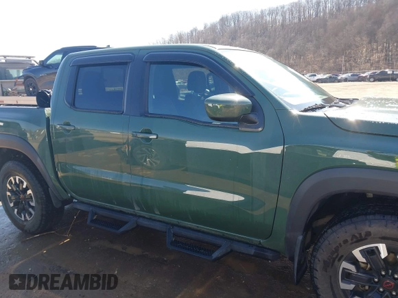 2023 Nissan Frontier Pro-4X z VIN 1N6ED1EK2PN615718, wystawiony jako IAAI lot #41739218 z przebiegiem 19 875 mil mil oraz . Historia ofert i sprzedaży dostępna na DreamBid. Obrazek 14.