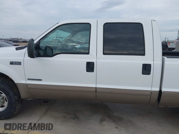 2002 Ford Super Duty F-250 XL with VIN 1FTNW21F52ED46120, listed as a IAAI auction lot 41681768 with 242,053 mi miles. Bid and sale history available at carsss.com. Image 14.