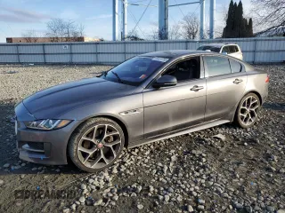 2017 Jaguar XE 35t R-Sport z VIN SAJAL4BV8HA976238, wystawiony jako Copart lot #43034795 z przebiegiem 74 517 mil mil oraz Szkoda całkowita • Salvage title. Historia ofert i sprzedaży dostępna na DreamBid. Obrazek 1.