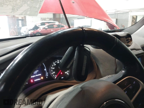 2018 Jeep Renegade Latitude with VIN ZACCJBBB8JPH30688, listed as a IAAI auction lot 42205960 with Not Provided miles and . Bid and sale history available at carsss.com. Image 11.