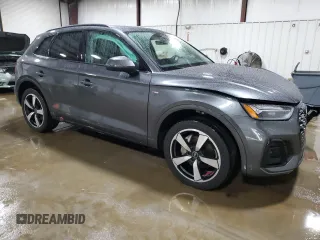 2022 Audi Q5 S line Premium Plus with VIN WA1EAAFY2N2120863, listed as a Copart auction lot 58784045 with 35,020 mi miles and Salvage title. Bid and sale history available at DreamBid. Image 4.