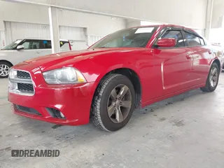 2013 Dodge Charger SXT z VIN 2C3CDXHG4DH532045, wystawiony jako IAAI lot #42416661 z przebiegiem 131 547 mil mil oraz . Historia ofert i sprzedaży dostępna na DreamBid. Obrazek 2.