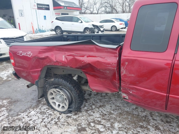 2011 Ford Ranger XLT with VIN 1FTLR4FE2BPA59882, listed as a IAAI auction lot 41399564 with 139,087 mi miles. Bid and sale history available at carsss.com. Image 6.