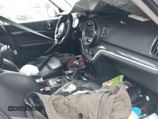 2019 MINI Countryman Cooper S with VIN WMZYT3C59K3J32727, listed as a IAAI auction lot 42328441 with Not provided miles and . Bid and sale history available at DreamBid. Image 5.
