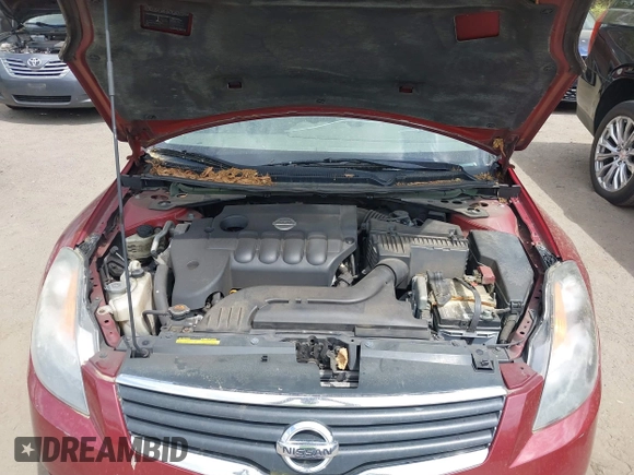 2008 Nissan Altima 2.5 S with VIN 1N4AL21E68C161938, listed as a IAAI auction lot 42100043 with 258,402 mi miles. Bid and sale history available at carsss.com. Image 10.