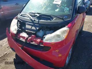 2009 Smart fortwo Pure with VIN WMEEJ31X29K305678, listed as a IAAI auction lot 41691476 with Not Provided miles and . Bid and sale history available at DreamBid. Image 6.