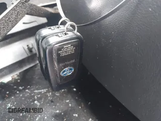 2022 Toyota RAV4 Hybrid XLE z VIN 4T3RWRFV7NU063922, wystawiony jako IAAI lot #42585891 z przebiegiem Nie podano mil oraz . Historia ofert i sprzedaży dostępna na DreamBid. Obrazek 11.