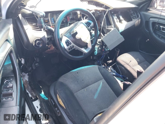 2014 Ford Police Interceptor z VIN 1FAHP2MK0EG148613, wystawiony jako Copart lot #61061515 z przebiegiem 154 971 mil mil oraz Szkoda całkowita • Salvage title. Historia ofert i sprzedaży dostępna na DreamBid. Obrazek 8.