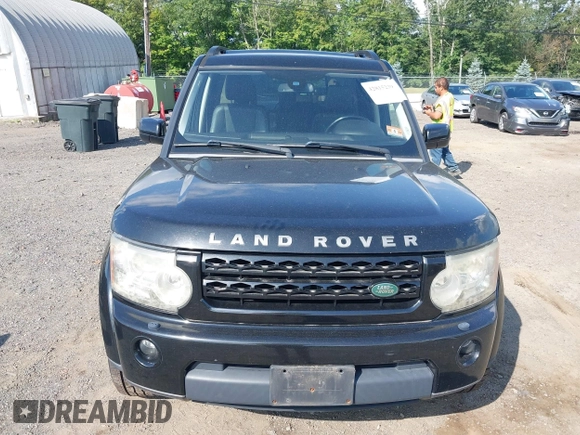 2011 Land Rover LR4 HSE z VIN SALAG2D41BA584925, wystawiony jako IAAI lot #42815239 z przebiegiem 187 499 mil mil oraz . Historia ofert i sprzedaży dostępna na DreamBid. Obrazek 6.