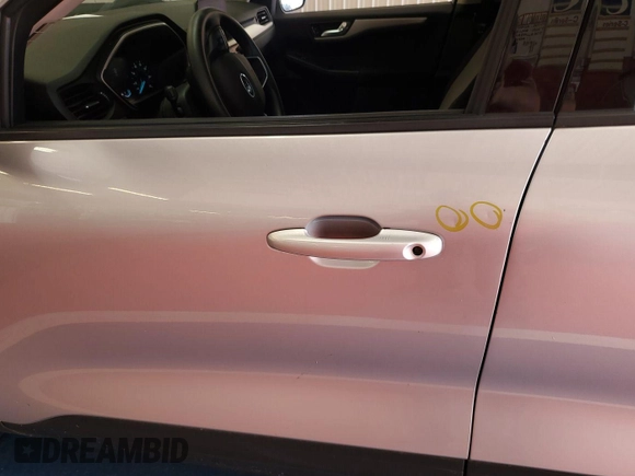 2020 Ford Escape SE with VIN 1FMCU9G69LUA97708, listed as a IAAI auction lot 42624966 with 74,975 mi miles and . Bid and sale history available at DreamBid. Image 26.