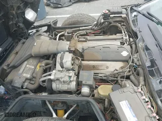 1992 Chevrolet Corvette with VIN 1G1YY23P7N5115133, listed as a IAAI auction lot 41797315 with 138,579 mi miles. Bid and sale history available at carsss.com. Image 10.